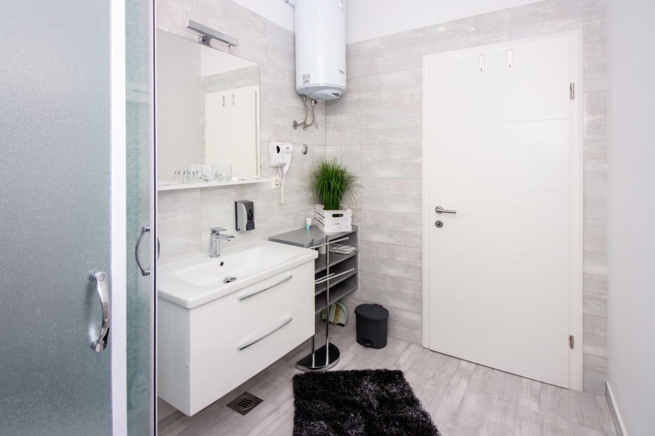 Luxury Marijana Apartment Split Bagian luar foto