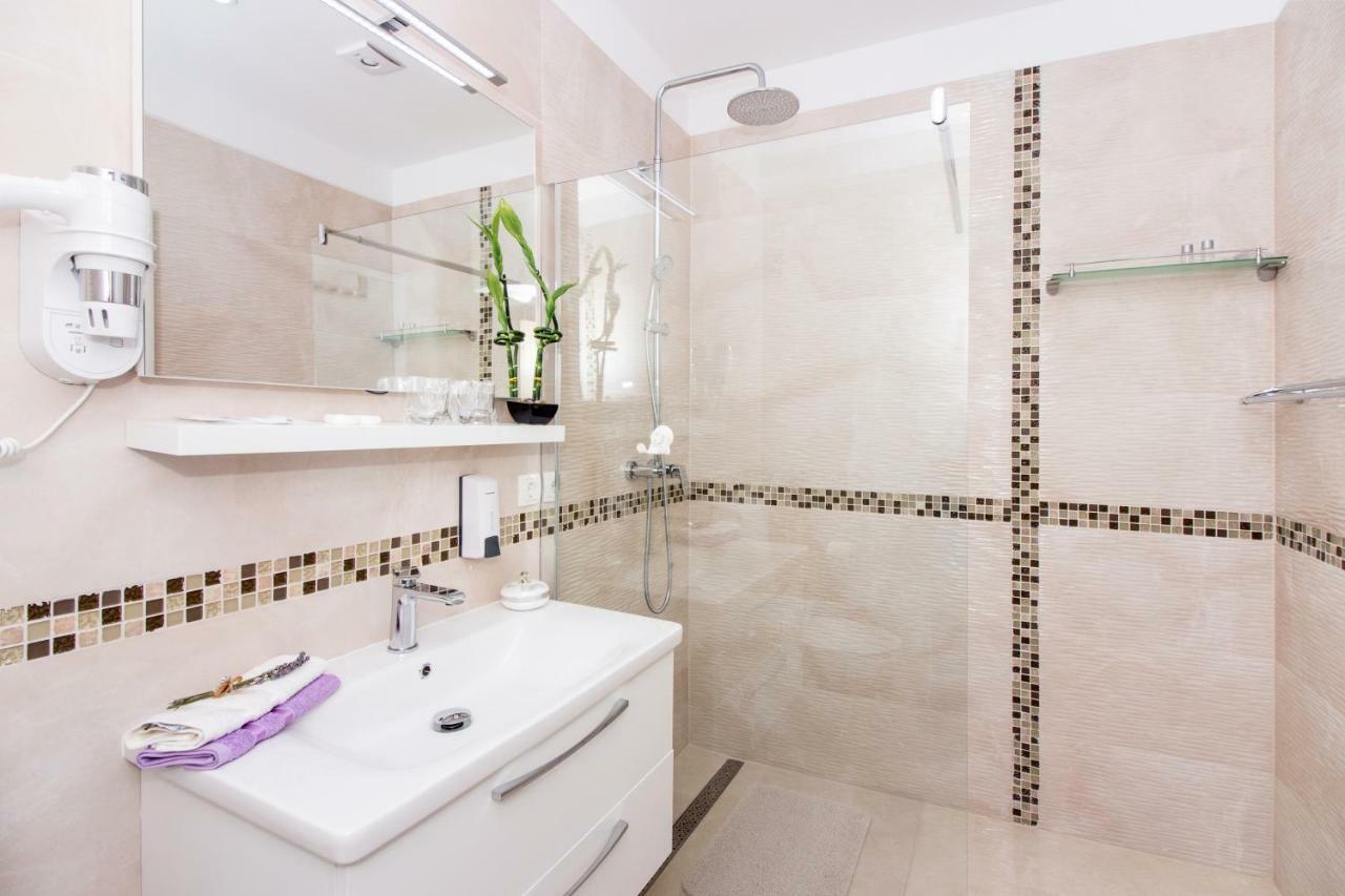 Luxury Marijana Apartment Split Bagian luar foto